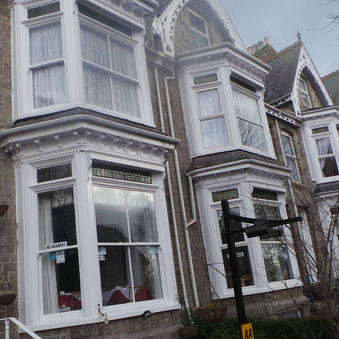 T M Decorating Penzance a father & Daughter Family run Business 