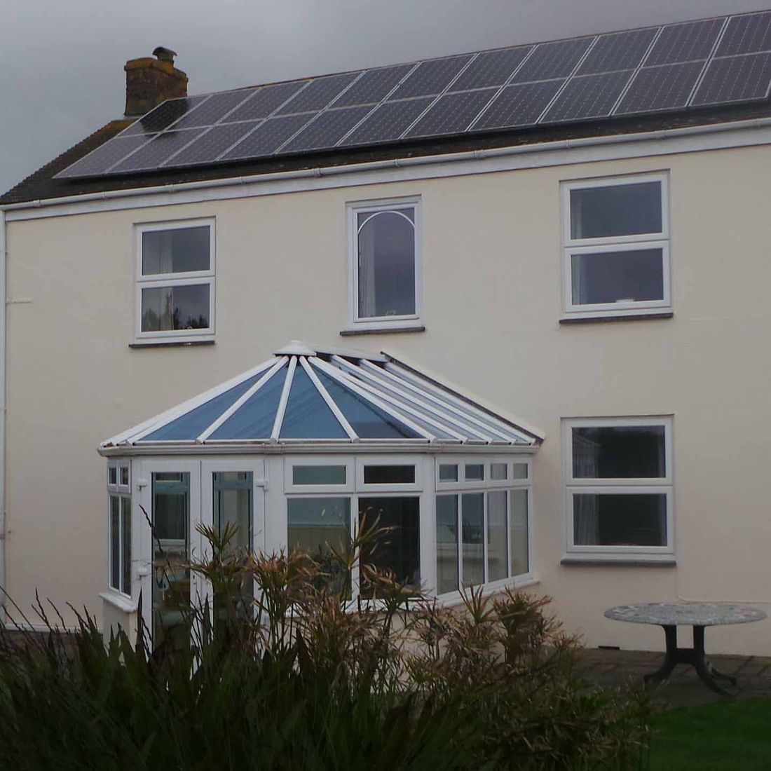 T M Decorating Penzance a father & Daughter Family run Business 