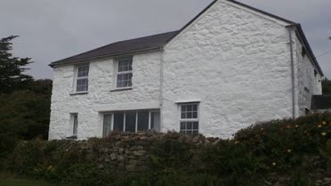 T M Decorating Penzance a father & Daughter Family run Business 