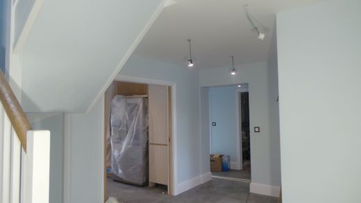 T M Decorating Penzance a father & Daughter Family run Business 