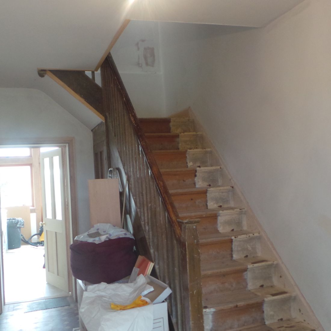 T M Decorating Penzance a father & Daughter Family run Business 