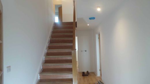T M Decorating Penzance a father & Daughter Family run Business 