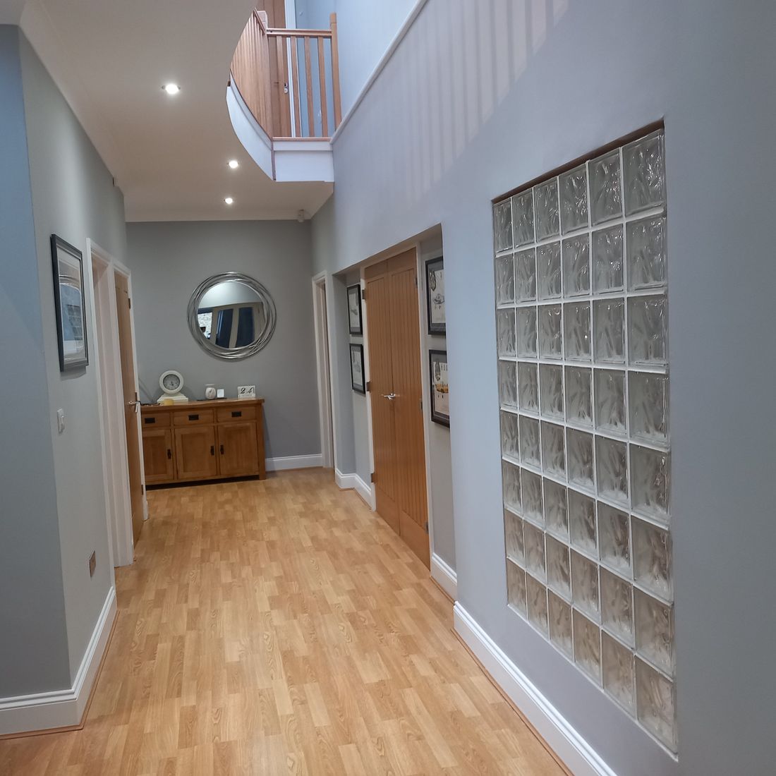 T M Decorating Penzance a father & Daughter Family run Business 