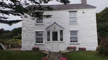 T M Decorating Penzance a father & Daughter Family run Business 