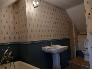 T M Decorating Penzance a father & Daughter Family run Business 